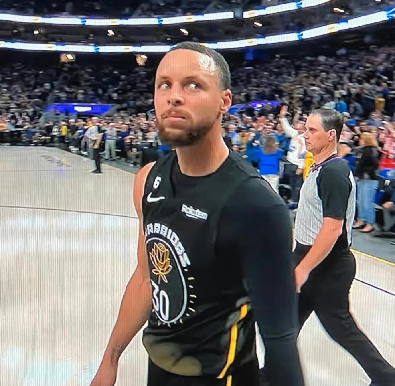 欧博官网登录入口 -库里复出首战,雄鹿状态火爆,状态爆棚成为焦点!